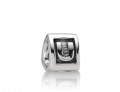 charm letter U